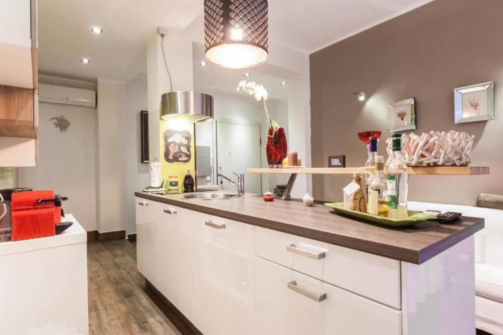 Lily'S - Near Harbor And Downtown With Terrace - Italy Flat Vacation Apartment Genoa Luaran gambar