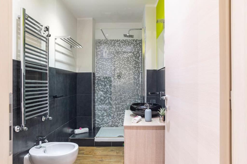 Lily'S - Near Harbor And Downtown With Terrace - Italy Flat Vacation Apartment Genoa Luaran gambar