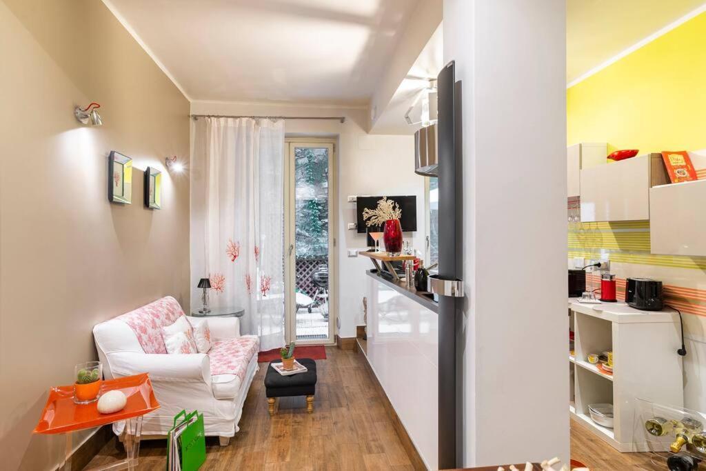 Lily'S - Near Harbor And Downtown With Terrace - Italy Flat Vacation Apartment Genoa Luaran gambar