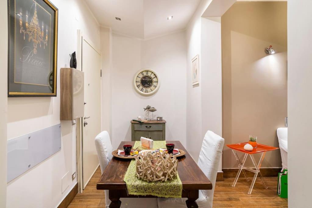 Lily'S - Near Harbor And Downtown With Terrace - Italy Flat Vacation Apartment Genoa Luaran gambar