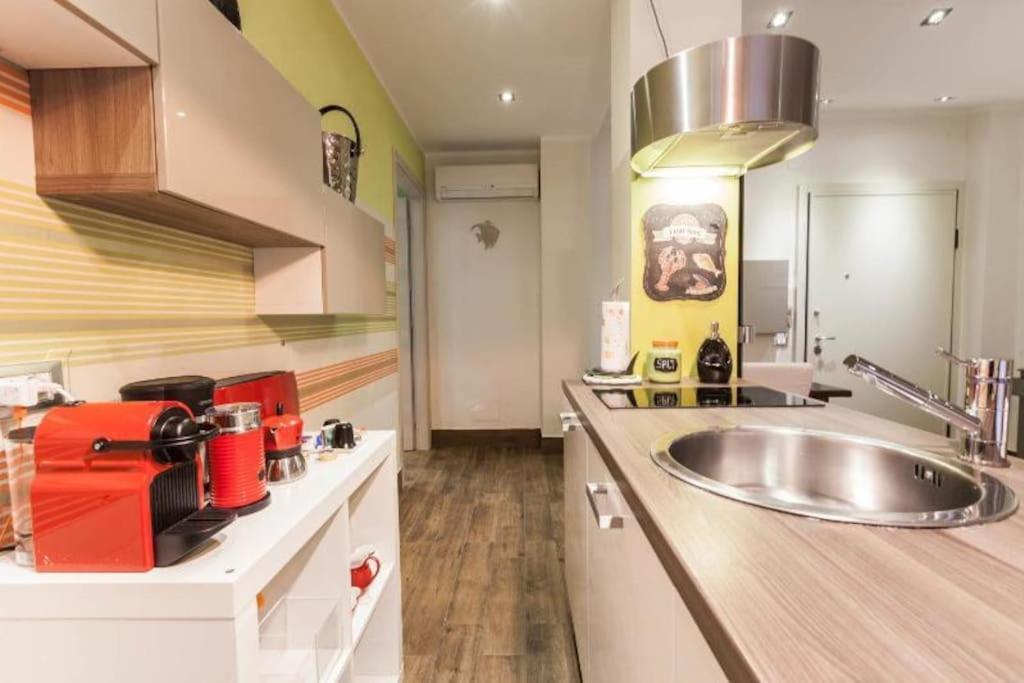 Lily'S - Near Harbor And Downtown With Terrace - Italy Flat Vacation Apartment Genoa Luaran gambar