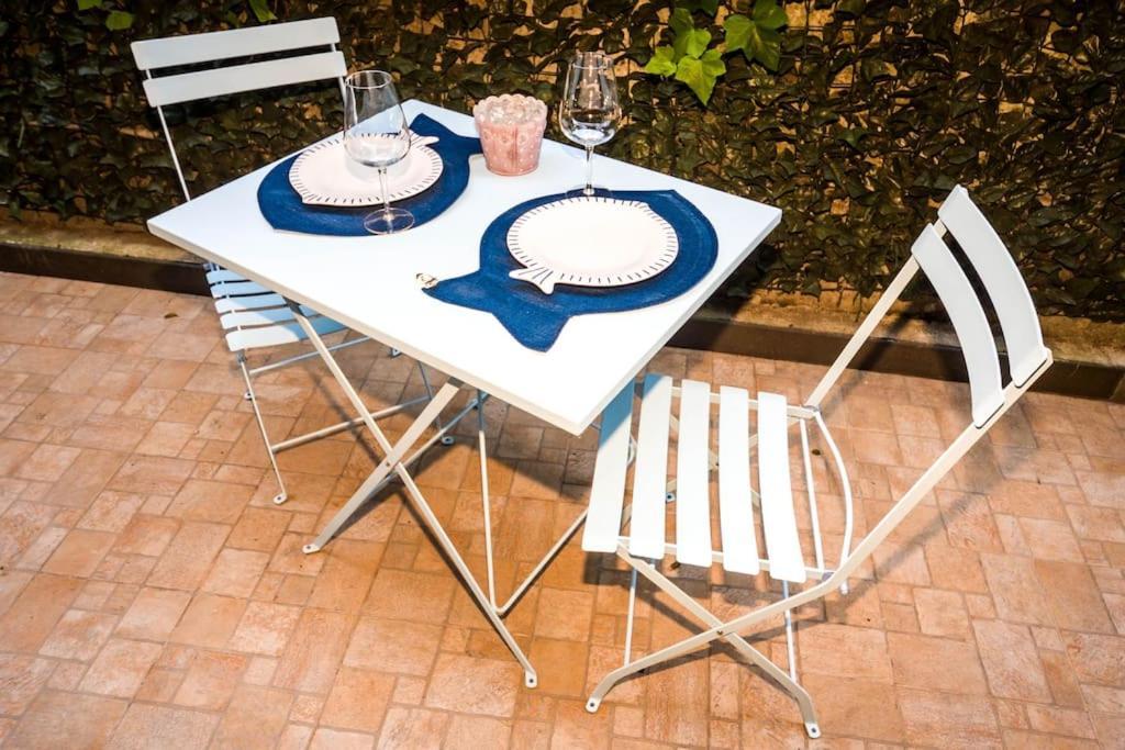 Lily'S - Near Harbor And Downtown With Terrace - Italy Flat Vacation Apartment Genoa Luaran gambar